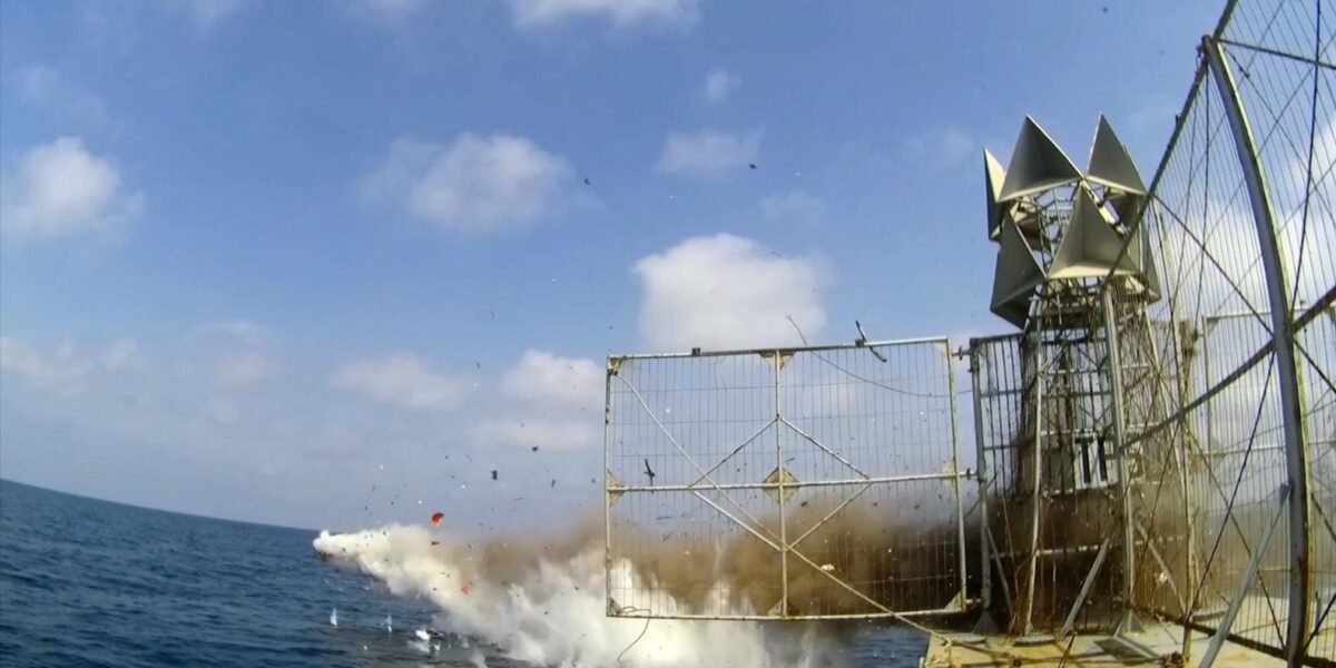 پاکستان نیوی نے تیمور ایئر لانچڈ کروز میزائلکی کامیاب لائیو فائرنگ کا مظاہرہ کیا ہے