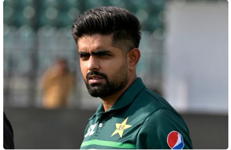 بابر اعظم موجودہ دہائی میں سب سے زیادہ بین الاقوامی رنز سکور کرنے والے بیٹر بن گئے