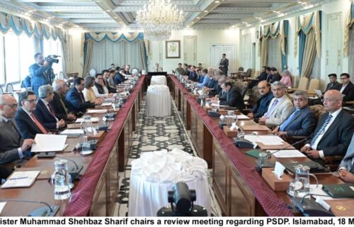 بہتر کارکردگی والی وزارتوں کو ترقیاتی منصوبوں کیلئے ترجیحی بنیادوں پر بجٹ فراہم کیا جائے گا،وزیراعظم کی ترقیاتی بجٹ کے منصوبوں پر جائزہ اجلاس میں گفتگو