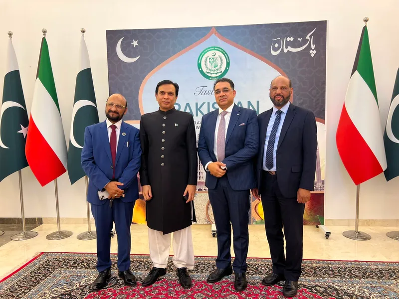 کویت میں پاکستانی سفارتخانے کی 'Tastes of Pakistan' تقریب، 40 سے زائد سفیروں کی شرکت (تصویر 4)