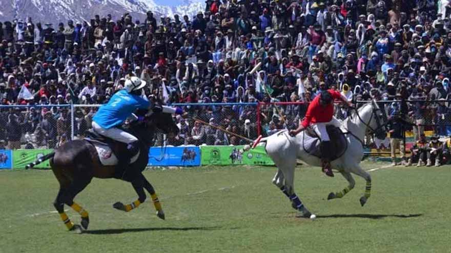 دنیا کے بلند ترین پولو گراؤنڈ شندور میں روایتی پولو فیسٹیول 2026 کا رنگا رنگ آغاز