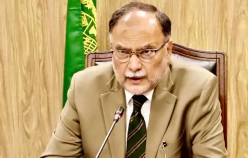 ملکی ترقی کیلئے برآمدات پر مبنی معیشت تشکیل دینا ہوگی، احسن اقبال