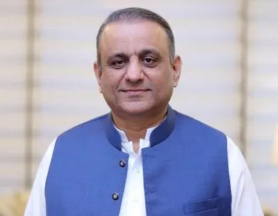 عبدالعلیم خان کا سکردو گلگت روڈ پر متاثرہ پل کا معائنہ