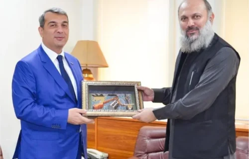 وفاقی وزیر تجارت جام کمال خان سے آذربائیجان کے سفیر کی ملاقات