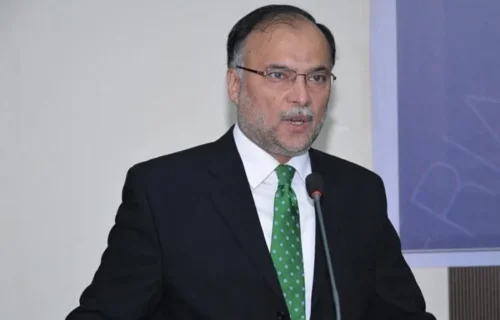 نیشنل لاجسٹکس کارپوریشن علاقائی تجارت فروغ میں کلیدی کردار ادا کر رہی ہے، احسن اقبال