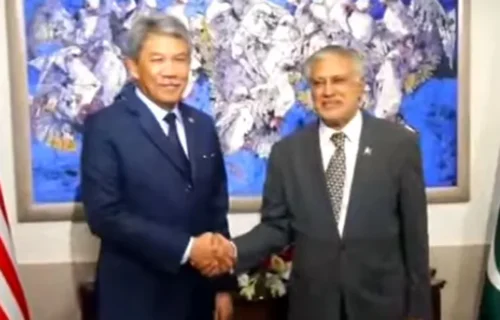 نائب وزیراعظم اسحاق ڈار کی ملائیشیا کے ہم منصب سے ٹیلیفونک گفتگو