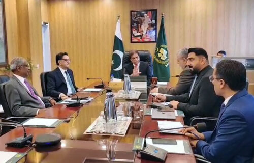 وفاقی وزیر محمد حنیف عباسی کا پاکستان ریلوے کو مکمل طور پر ڈیجیٹل ادارہ بنانے کا عزم، تمام جاری و مجوزہ منصوبوں کی بروقت تکمیل اور ڈیجیٹل خدمات کو مزید تیز رفتار اور عوام دوست بنانے کا فیصلہ