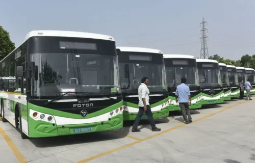 ملکہ کوہسار مری میں پہلی گرین الیکٹرک بس سروس کا آغاز