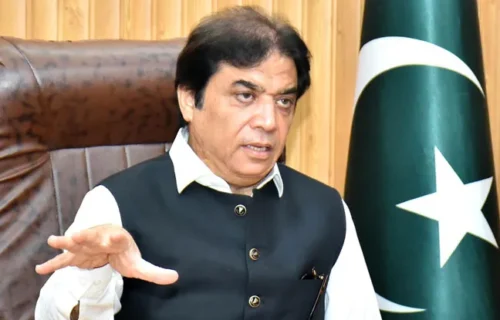 سیلابی صورتحال: ریلوے ہائی الرٹ، سٹاف کی چھٹیاں منسوخ، حنیف عباسی کا حکم