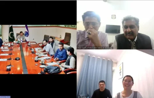 چینی پی ایچ ڈی اسکالر کا کامسیٹس یونیورسٹی میں ڈاکٹریٹ مقالے کا کامیاب دفاع