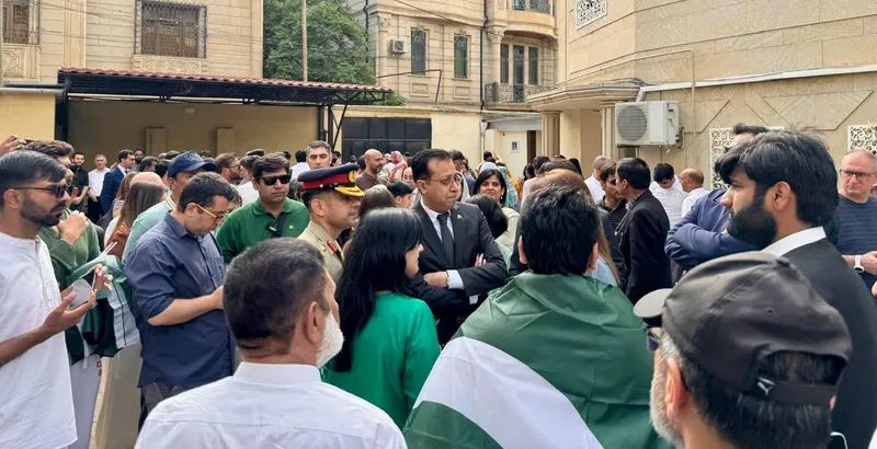 باکو میں پاکستانی سفارتخانے میں یوم آزادی کی تقریب (تصویر 3)