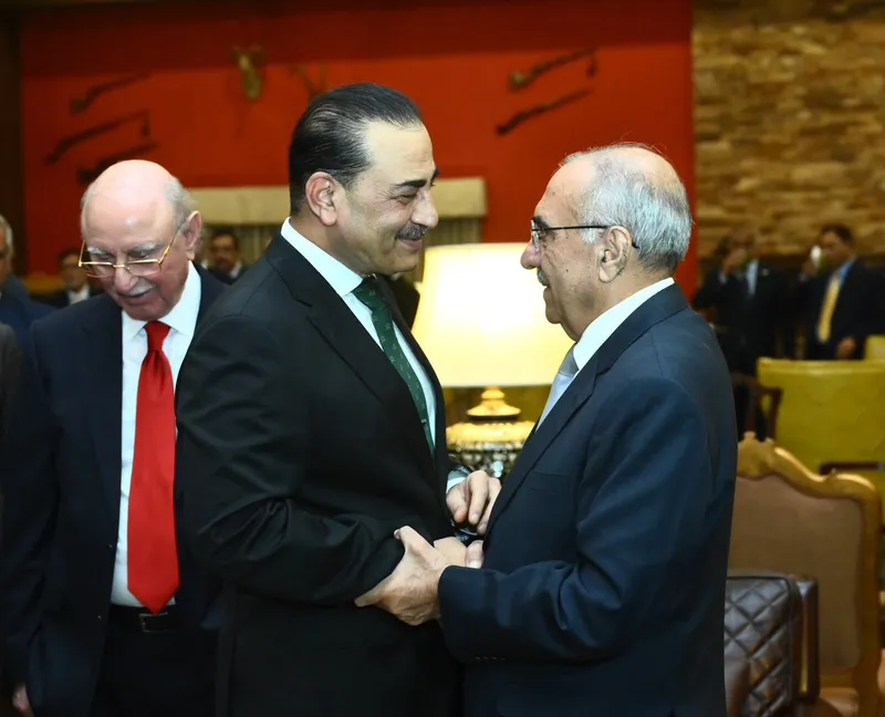 آرمی چیف کا یوم آزادی پر پاک فوج کے سابق فوجیوں کے اعزاز میں استقبالیہ (تصویر 3)
