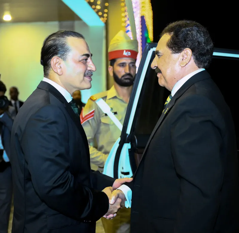آرمی چیف کا یوم آزادی پر پاک فوج کے سابق فوجیوں کے اعزاز میں استقبالیہ (تصویر 7)