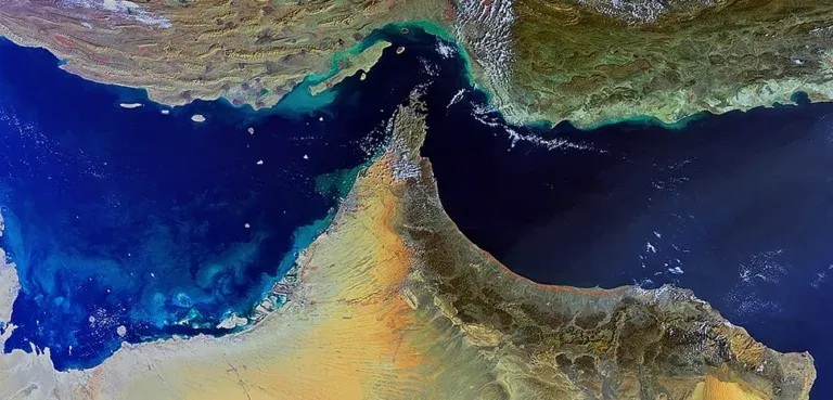ایران اور عمان کے درمیان آبنائے ہرمز میں بحری راستوں کے نقشے پر اتفاق