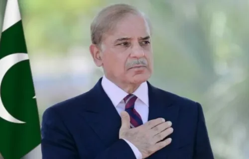 پاکستان ترکیہ اور سعودی عرب کے ساتھ مل کر خطے کے دفاع و سلامتی میں تعمیری کردار ادا کرتا رہے گا، وزیراعظم