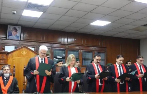پشاور ہائیکورٹ کے چار ججز نے مستقل جج کی حیثیت سے حلف اٹھا لیا
