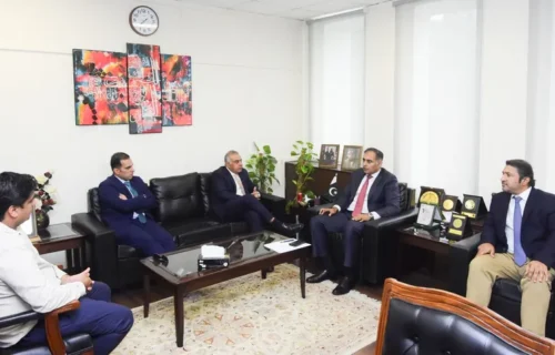 پاکستان کو کیش لیس معیشت بنانے کیلئے عملی اقدامات جاری ہیں