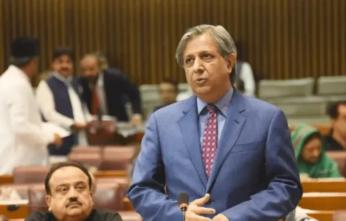 ہر قیدی کیلئے قانون ایک ہونا چاہیے، سینیٹر اعظم نذیر تارڑ