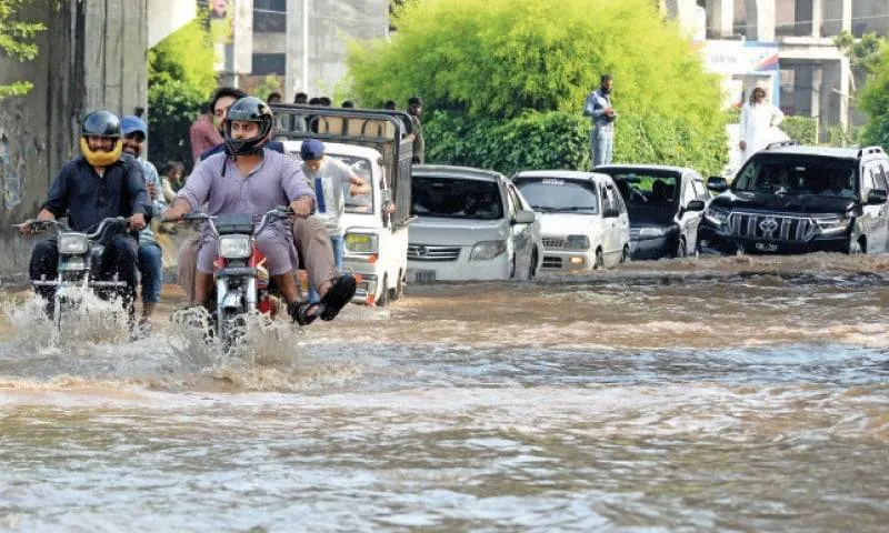 راولپنڈی میں موسلا دھار بارش، واسا کی جانب سے ہائی الرٹ جاری