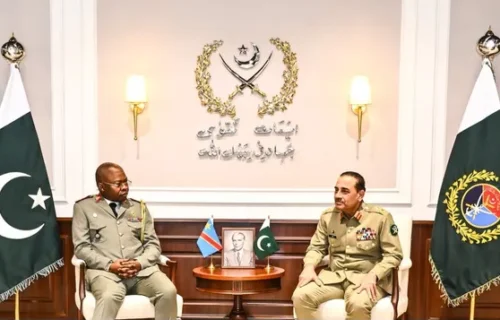 ڈی آر کانگو کے چیف آف ڈیفنس کی فیلڈ مارشل عاصم منیر سے ملاقات، دفاعی تعاون کے فروغ پر اتفاق