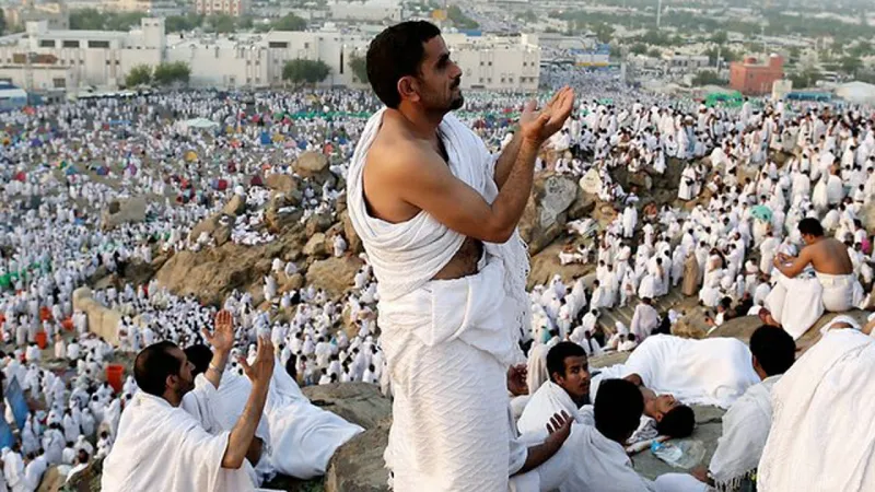سرکاری حج سکیم 2027 کی تمام نشستیں صرف سات دنوں میں مکمل