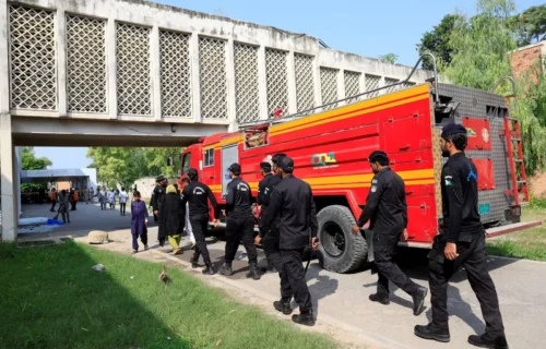 پمز ہسپتال میں آتشزدگی کے واقعہ میں جاں بحق ہونے والے نومولود بچوں کے لواحقین کے لیے فی کس 50 لاکھ روپے مالی معاوضے کا اعلان