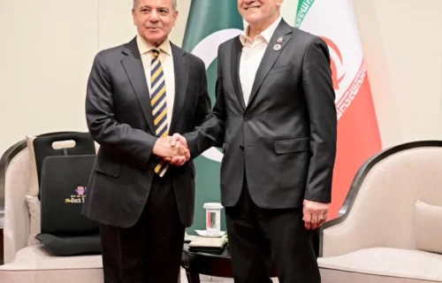 پاکستان اور ایران خطے میں امن کے فروغ اور کشیدگی میں کمی کے لئے کردار ادا کرتے رہیں گے، وزیراعظم شہباز شریف