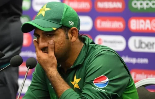 عمران خان کے بیٹوں کا انٹرویو، انگلینڈ ٹور ختم کرنے کی دھمکی کا علم نہیں، ہیڈ کوچ سرفراز