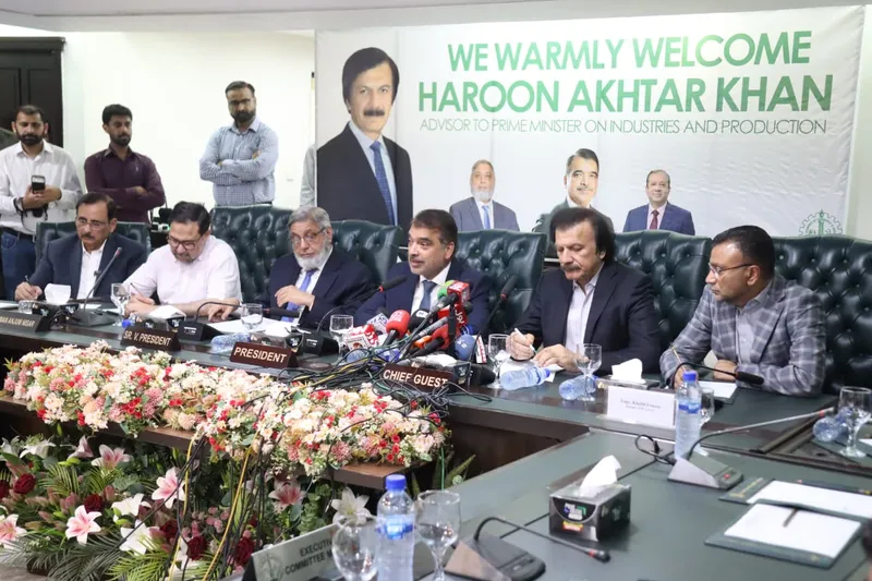 صنعتی پالیسی میں برآمدی شعبے کا سپر ٹیکس ختم، ہارون اختر (تصویر 4)