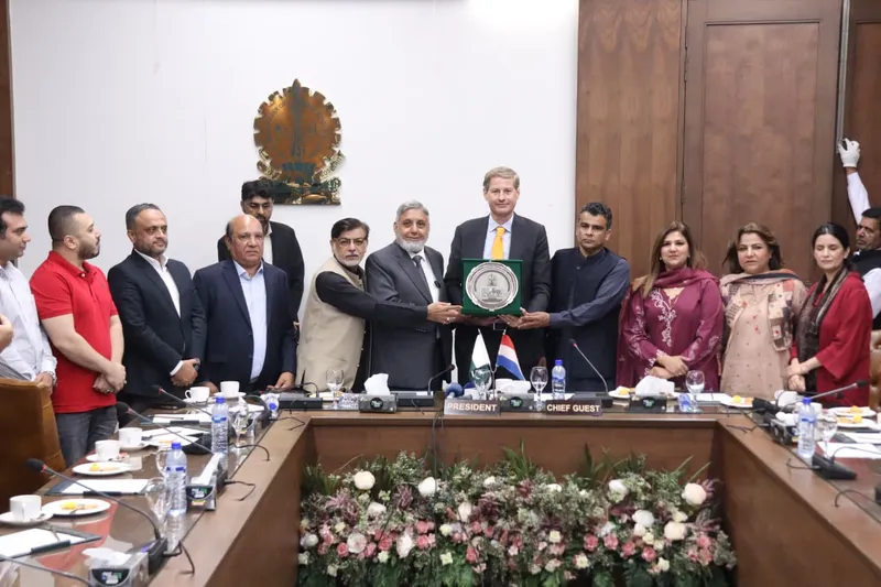 نیدرلینڈز کے ناظم الامور کا دورہ لاہور، تجارتی تعاون بڑھانے پر اتفاق (تصویر 1)