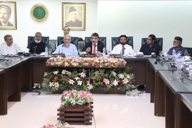 لاہور چیمبر کے صدر فہیم الرحمن سہگل کا نوجوانوں کی حمایت کا عزم (تصویر 2)