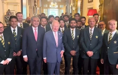 شاہ چارلس سے پاکستانی کرکٹ ٹیم کی ملاقات، پاکستان کی امن کوششوں کو سراہا گیا