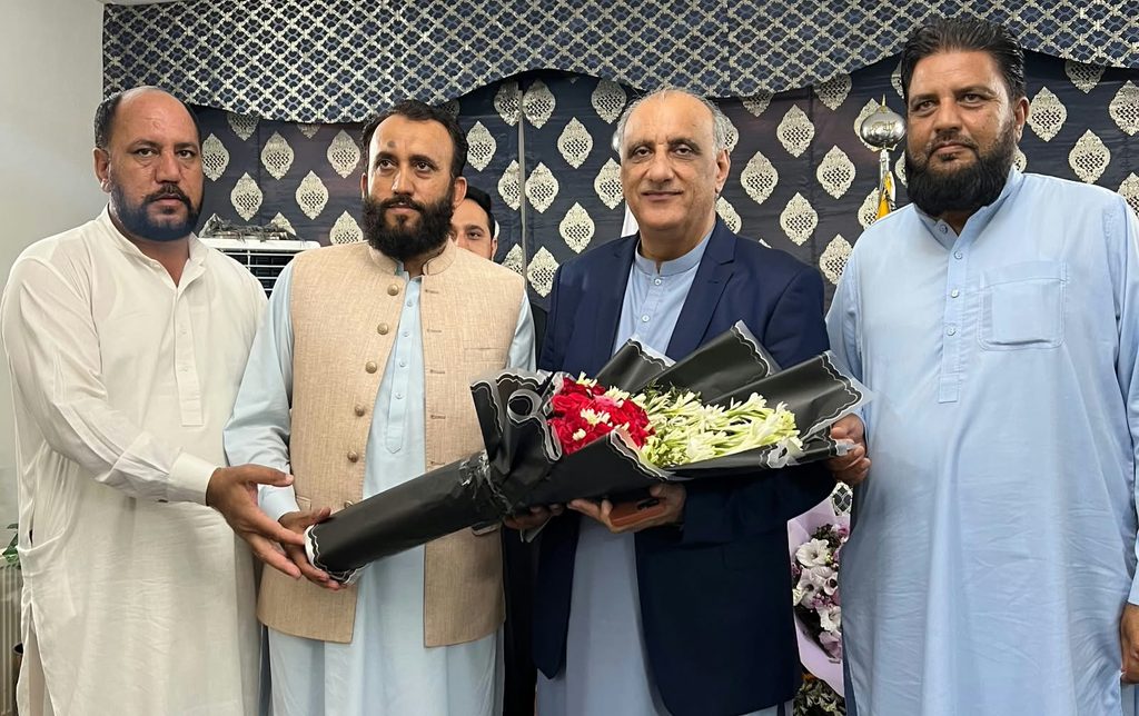 ملک محمد ساجد اعوان کی قیادت میں آل کشمیرفورم کے ایک اعلیٰ سطحی وفد نے آزادکشمیر کے نومنتخب صدر ڈاکٹر نجیب نقی سے ملاقات