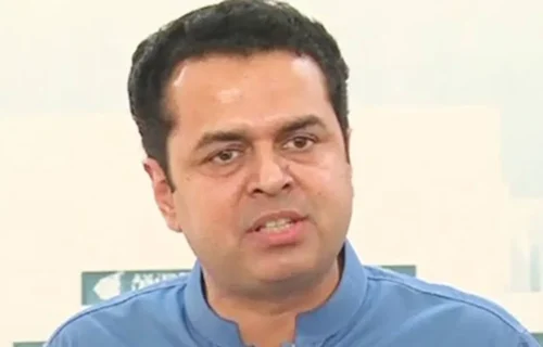 سہیل آفریدی اور کابینہ ارکان حفاظتی تحویل میں، مقدمات میں مطلوب افراد کے خلاف قانونی کارروائی ہوگی، طلال چوہدری