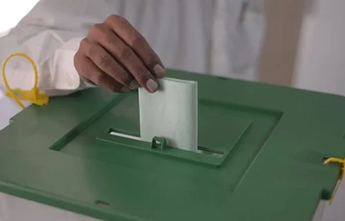 12 اضلاع چھوڑ کر خیبرپختونخوا میں بلدیاتی انتخابات کرانے کا حکم