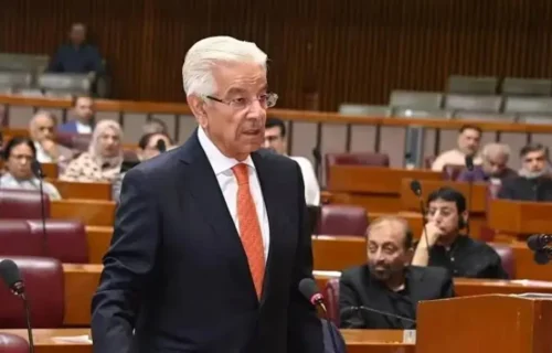 خواجہ آصف کا قومی اسمبلی میں مولانا فضل الرحمان پر تنقید